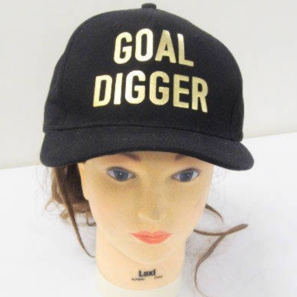 Steven Madden Black "Goal Digger" Baseball Cap NWT - Picture 2 of 8